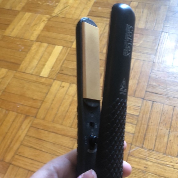 Cortex International 1" flat Iron - Picture 3 of 5